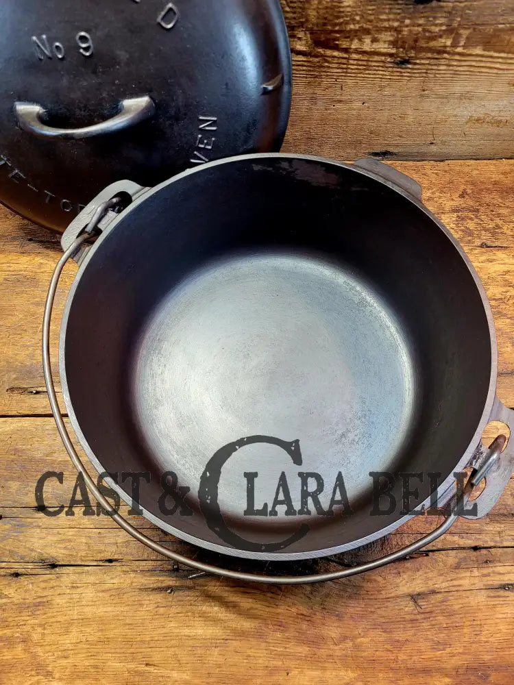 Priced To Sell! 1920’S Griswold No. 9 Tite Top Dutch Oven (834) With Large Block Logo And Low Lid