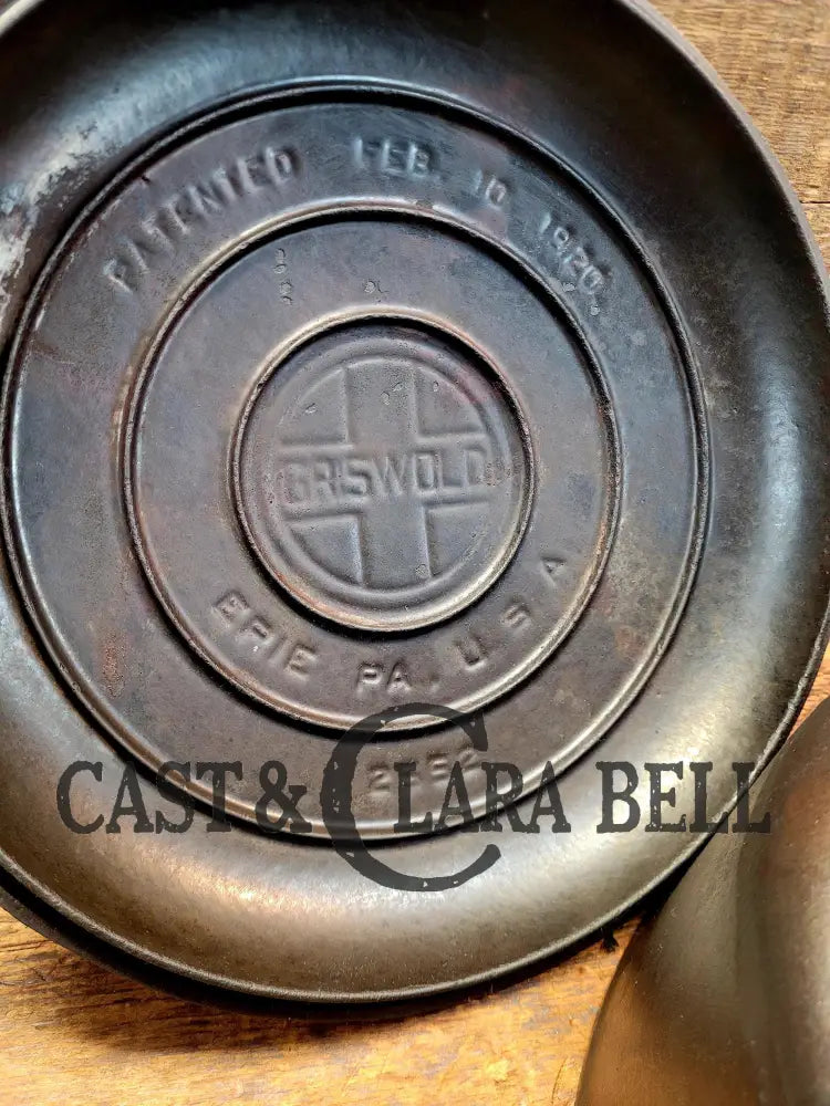 Priced To Sell! 1920’S Griswold No. 9 Tite Top Dutch Oven (834) With Large Block Logo And Low Lid