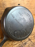 1920’s Griswold’s Victor #7 Skillet with Heat Ring Fully Marked 721. Amazing Sauté skillet Skillet