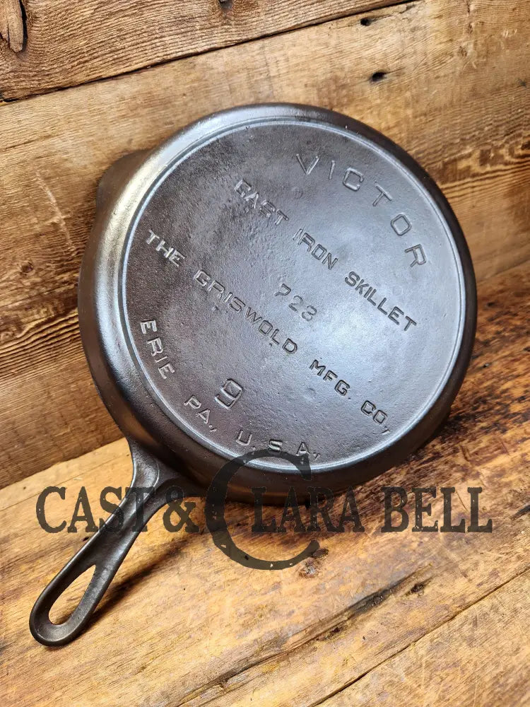 1920’S Griswold’s Victor #9 Skillet With Heat Ring 723. Hard To Find And Amazing In The Kitchen!