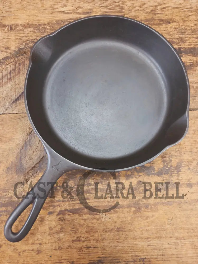 1920’s Griswold’s Victor ’Upside down’ #7 Skillet with Heat Ring Fully Marked 721 B. Amazing Saute skillet - Skillet