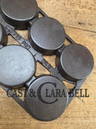 1920’s Hard to find Griswold No. 8 Muffin Pan 8 cup ERIE 946. Variation 4 Rarity 3. Beautiful pan! Restored and Ready