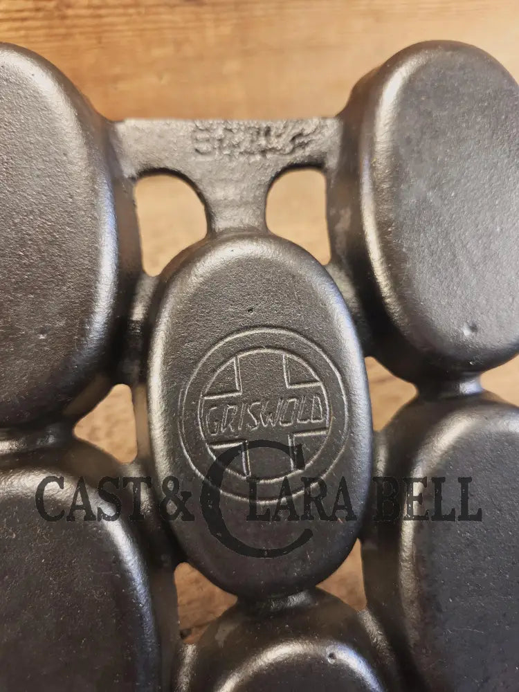 1920’s Not seen often! Fully Marked Griswold No. 5 #943 p/n Muffin Gem Pan. Gorgeous collectors piece! Bakeware