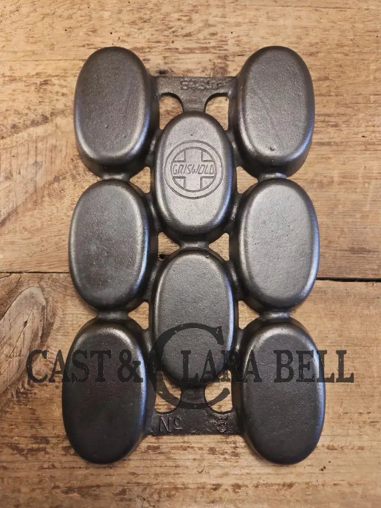 1920’s Not seen often! Fully Marked Griswold No. 5 #943 p/n Muffin Gem Pan. Gorgeous collectors piece! Bakeware