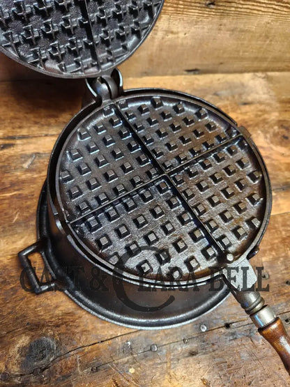 1920S Stover No. 8 Waffle Iron W/ Htf Tall Base! Original Wood Handles