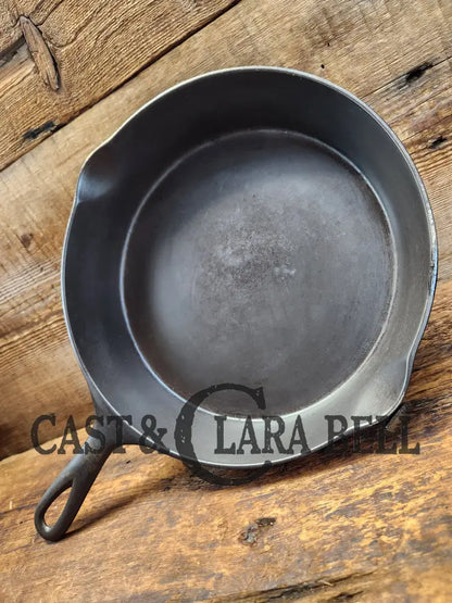 1920’S Wagner Sidney O #8 ’Arc Straight’ Skillet With Heat Ring. Beautiful Design Superior