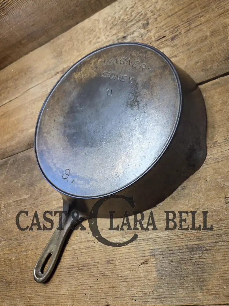 1920’s Wagner Sidney O #9 ’Arc Straight’ Skillet Heat Ring. Beautiful design superior performance. Nickel exterior