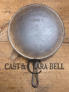 1920’s Wagner Sidney O #9C ’Arc Straight’ Skillet Heat Ring. Beautiful design superior performance. Nickel exterior