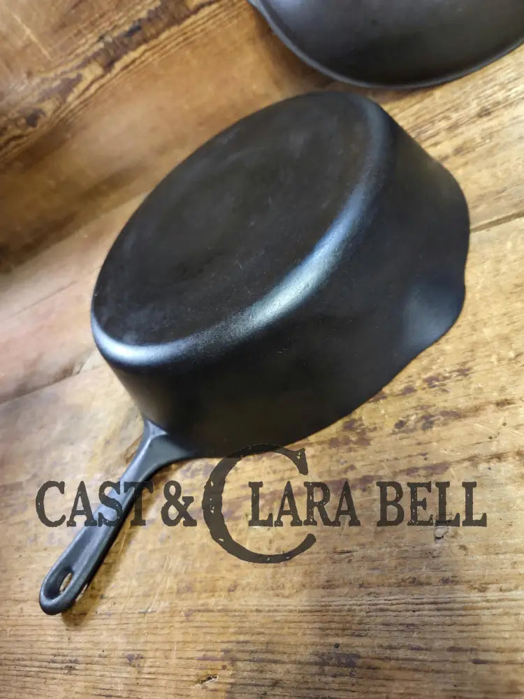 1920’s Wagner Ware #8 Deep Skillet with Lid. Perfect chicken fryer! Restored and Ready to Use! Skillet