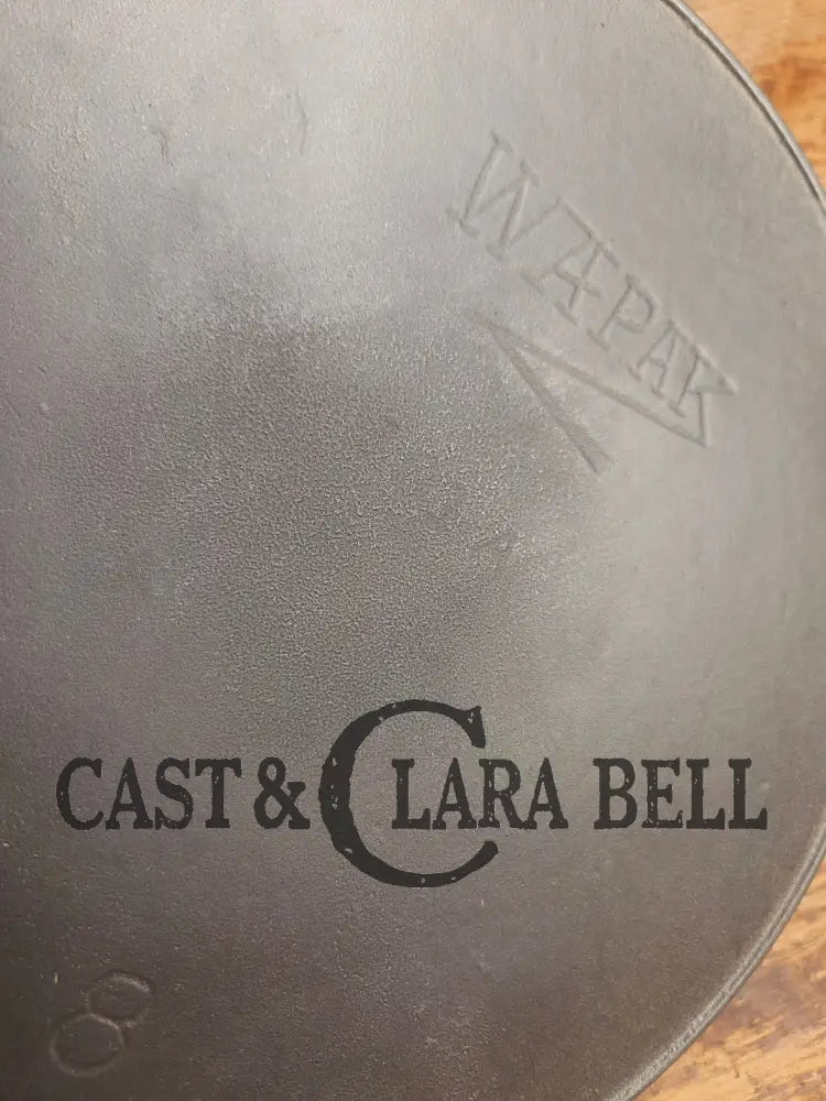 1920’s Wapak ’Z Logo’ #8 Skillet 101. Each Wapak is unique and tells its own story! Skillet