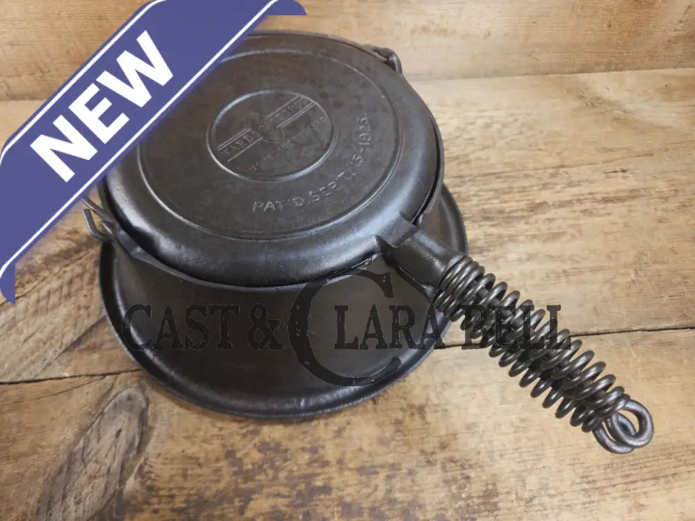 1920’s Wardway by Wagner Cast iron Waffle Iron. These are not found often beautiful every day waffle iron with a cool