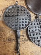 1920’s Wardway by Wagner Cast iron Waffle Iron. These are not found often beautiful every day waffle iron with a cool
