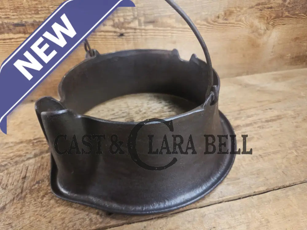 1920’s Wardway by Wagner Cast iron Waffle Iron. These are not found often beautiful every day waffle iron with a cool