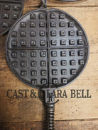 1920’s Wardway by Wagner Cast iron Waffle Iron. These are not found often beautiful every day waffle iron with a cool