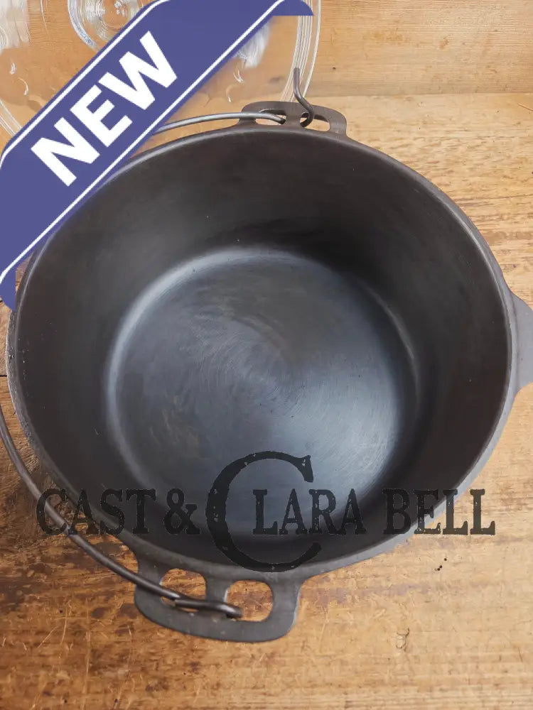 1930’s Beautiful! Wagner #8 Dutch Oven with GLASS lid! 1268. Perfect for soups breads or stews! Dutch Ovens Trivets &