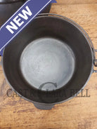 1930’s Beautiful! Wagner #8 Dutch Oven with High Dome Sawtooth pattern Lid 1268 A. Perfect for soups breads or stews!