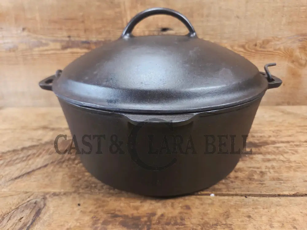 1930’s Beautiful! Wagner #8 Dutch Oven with High Dome Sawtooth pattern Lid 1268 A. Perfect for soups breads or stews!