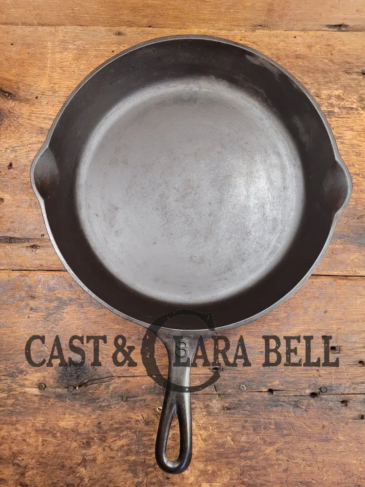 1930S Era Classic Lodge Raised #8 Single Notch Skillet Raised P. Elegant Piece Of History!