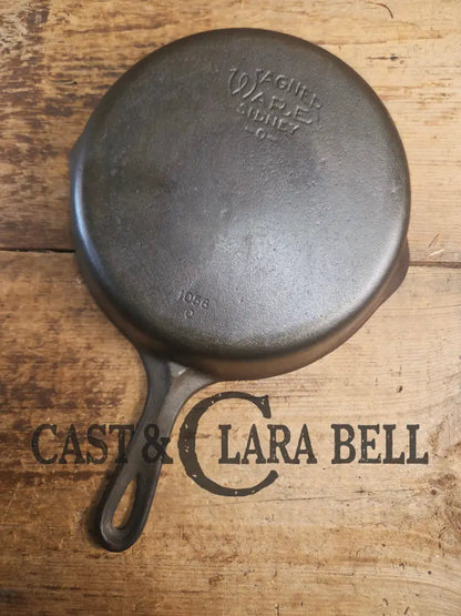 1930s Era Wagner Ware #6 Cast Iron Sautee Skillet with Smooth Bottom 1056 Skillet