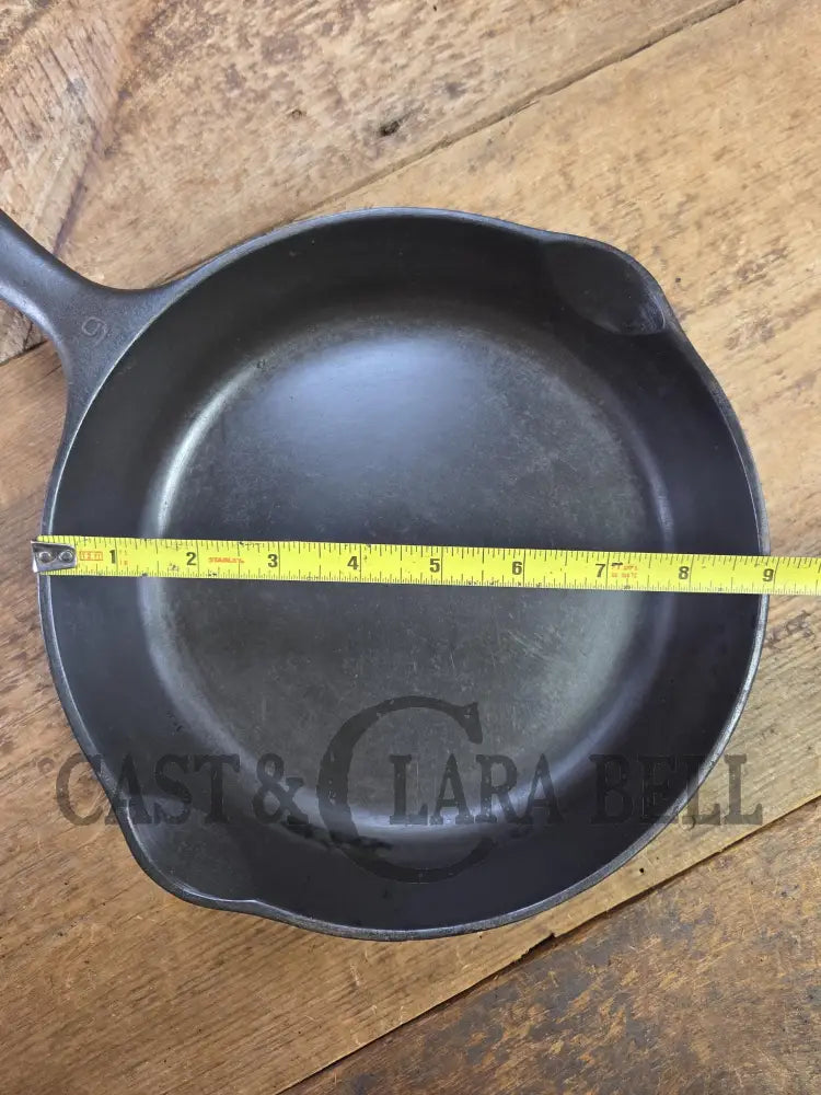 1930s Era Wagner Ware #6 Cast Iron Sautee Skillet with Smooth Bottom 1056 B
