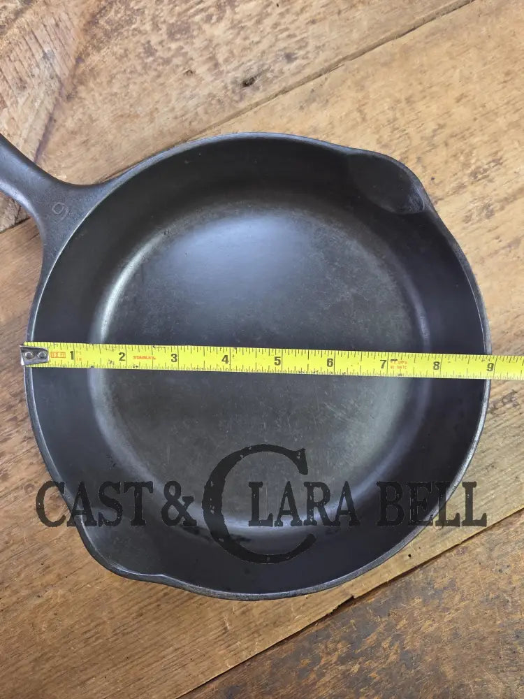 1930s Era Wagner Ware #6 Cast Iron Sautee Skillet with Smooth Bottom 1056 B