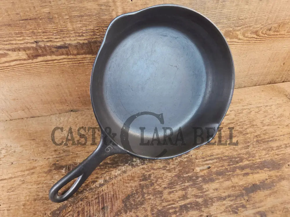 1930s Era Wagner Ware #6 Cast Iron Sautee Skillet with Smooth Bottom 1056 F - Skillet