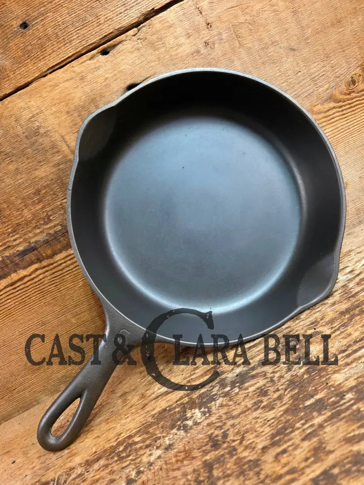 1930s Era Wagner Ware #6 Cast Iron Sautee Skillet with Smooth Bottom 1056 I Skillet