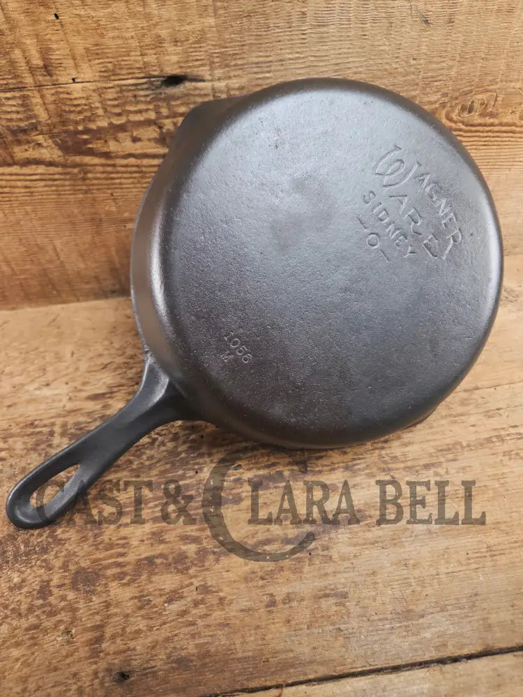 1930s Era Wagner Ware #6 Cast Iron Sautee Skillet with Smooth Bottom 1056 M Skillet