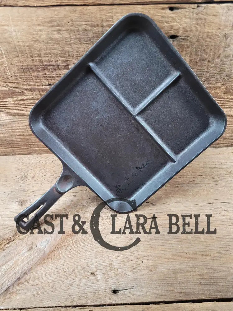 1930’S Era Wagner Ware Bacon And Egg Cast Iron Breakfast Skillet 1101 D. Great Gift Idea!