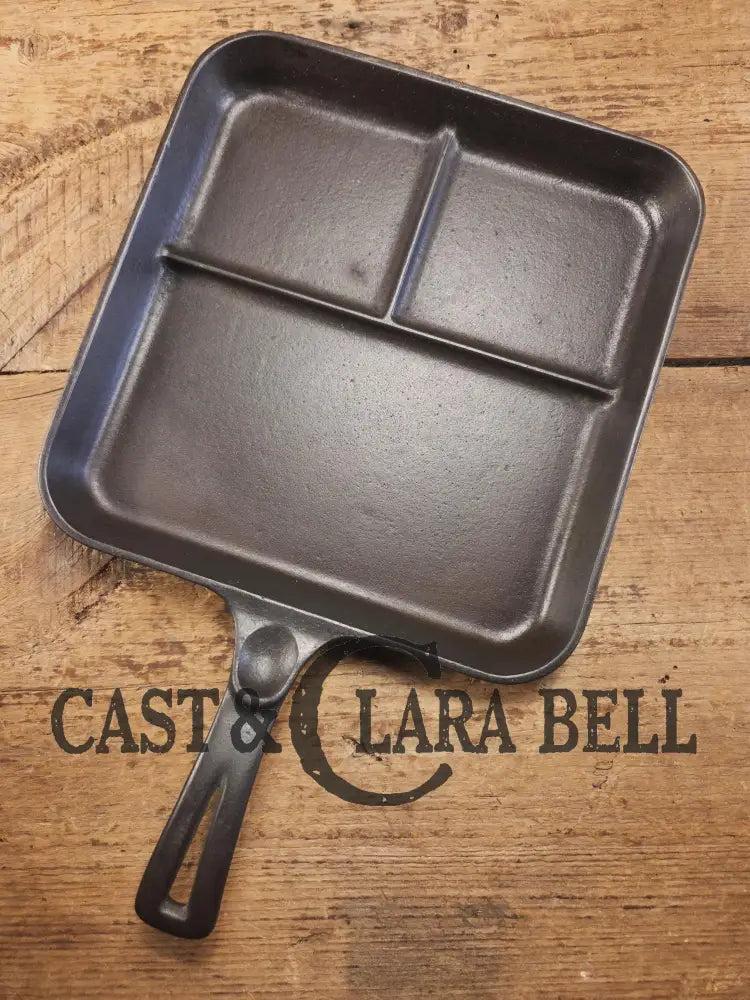 1930’s Era Wagner Ware Bacon and Egg Cast Iron Breakfast Skillet 1104. Great Gift Idea! Skillet
