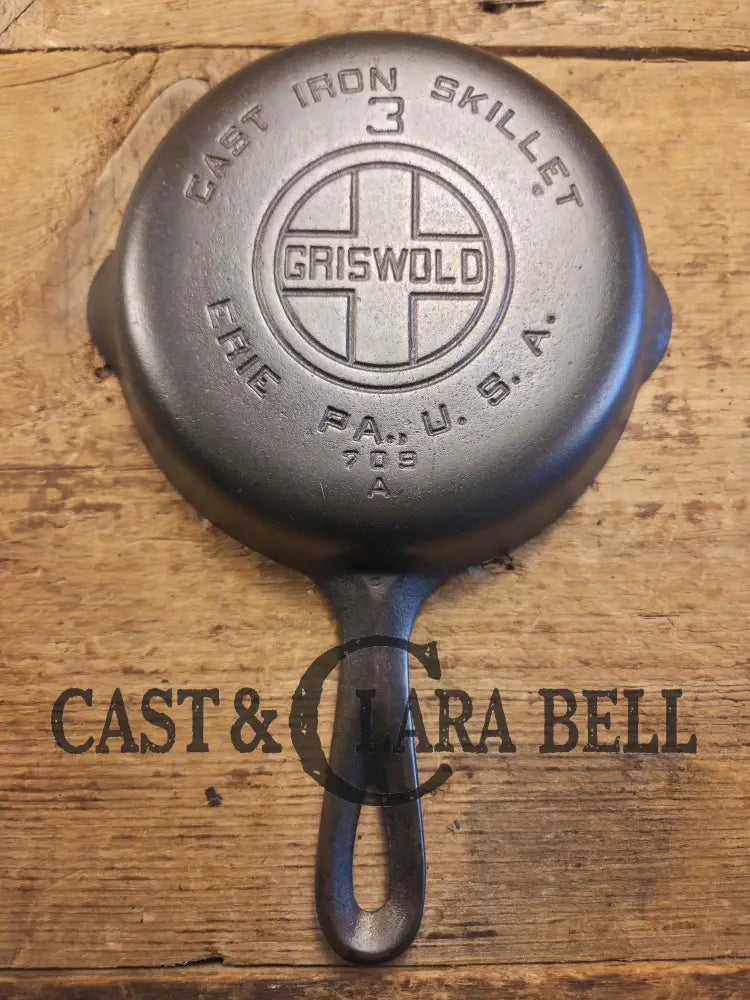 1930’s Griswold #3 Cast Iron Egg Skillet with Large Block Logo 709 A. Skillet