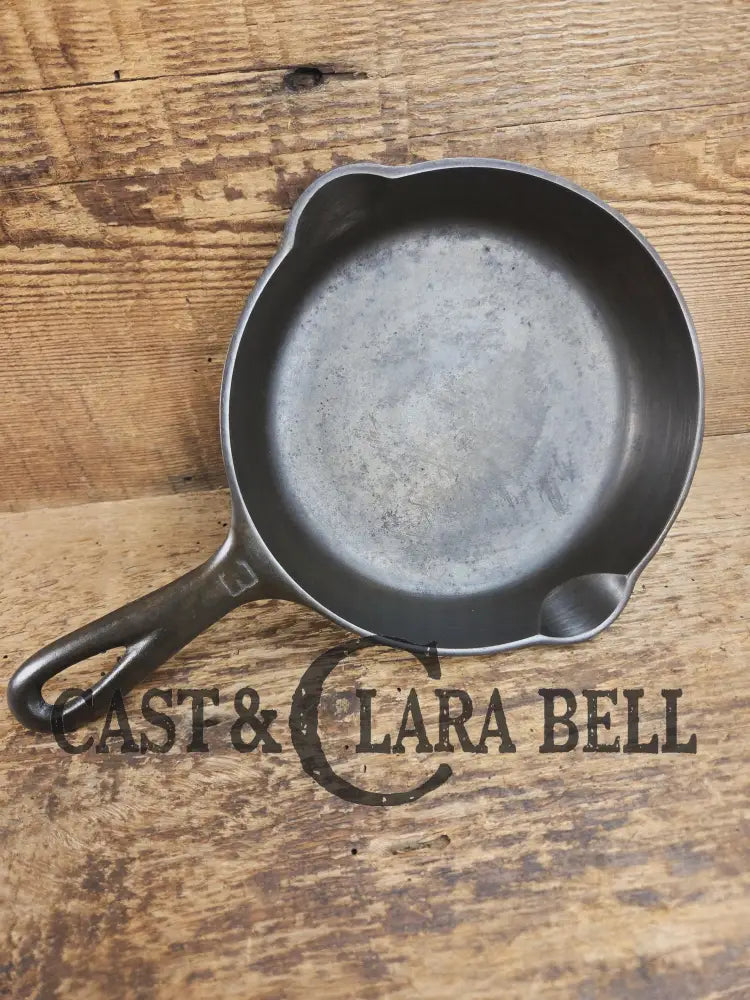 1930’s Griswold #3 Cast Iron Egg Skillet with Large Block Logo 709. SC24 Skillet