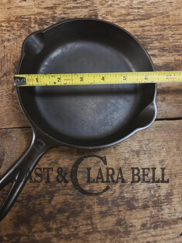 1930’s Griswold #3 Cast Iron Egg Skillet with Large Block Logo 709. SC24 Skillet