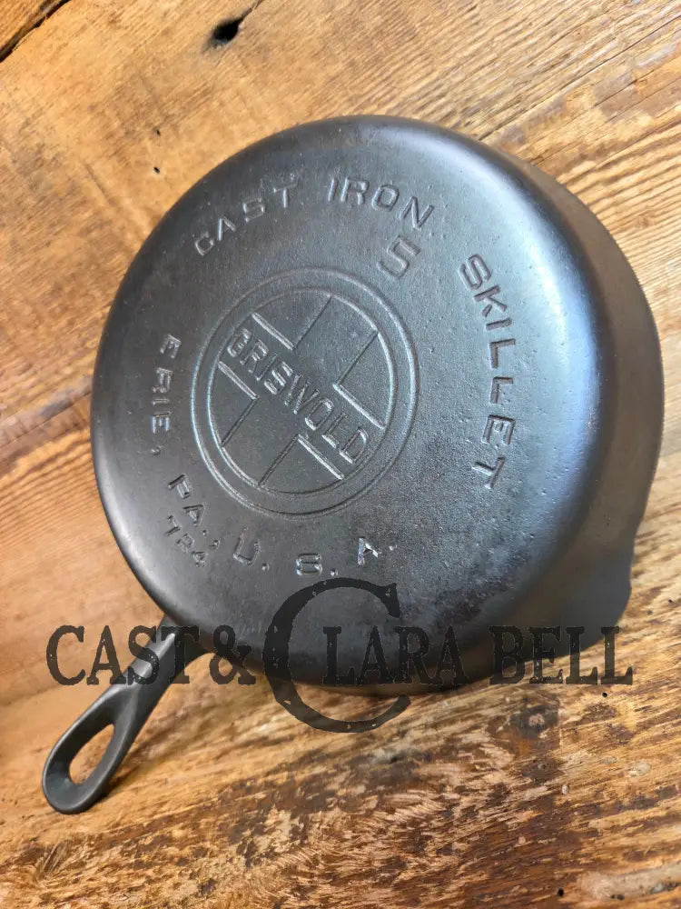 1930’s Griswold #5 Cast Iron Skillet with Large Block Logo 724. Awesome sauté skillet! - Skillet