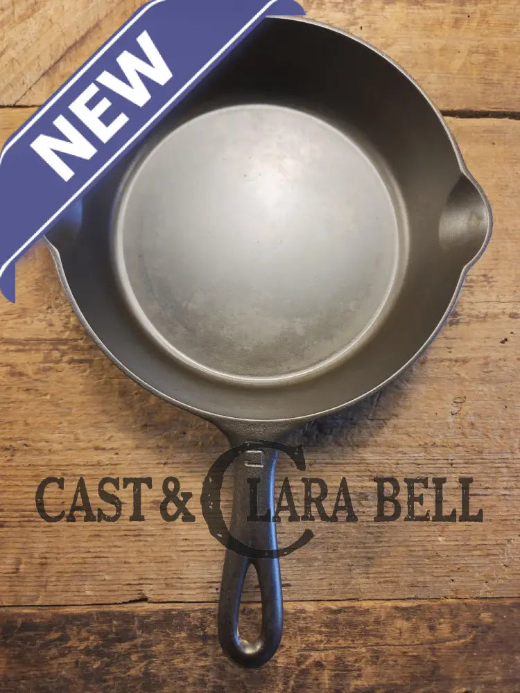 1930’s Griswold #5 Cast Iron Skillet with Large Block Logo 724. Awesome saute skillet! Skillet
