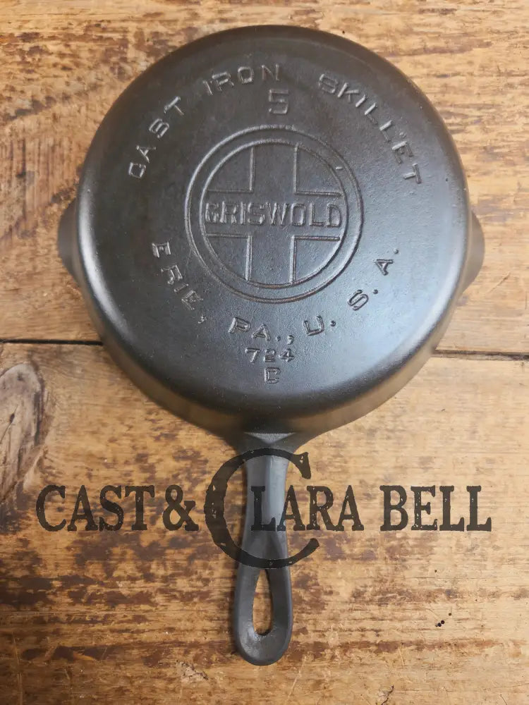1930’s Griswold #5 Cast Iron Skillet with Large Block Logo 724 C. Awesome sauté skillet! Skillet
