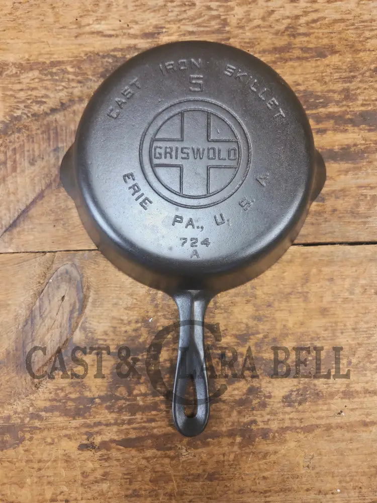 1930’s Griswold #5 Cast Iron Skillet with Large Block Logo and Smooth Bottom 724 A. Awesome sauté skillet! - Skillet