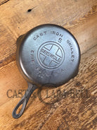 1930’s Griswold #5 Cast Iron Skillet with Large Block Logo and Smooth Bottom 724. Awesome sauté skillet! - Skillet
