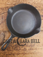 1930’s Griswold #5 Cast Iron Skillet with Large Block Logo and Smooth Bottom 724. Awesome sauté skillet! Skillet