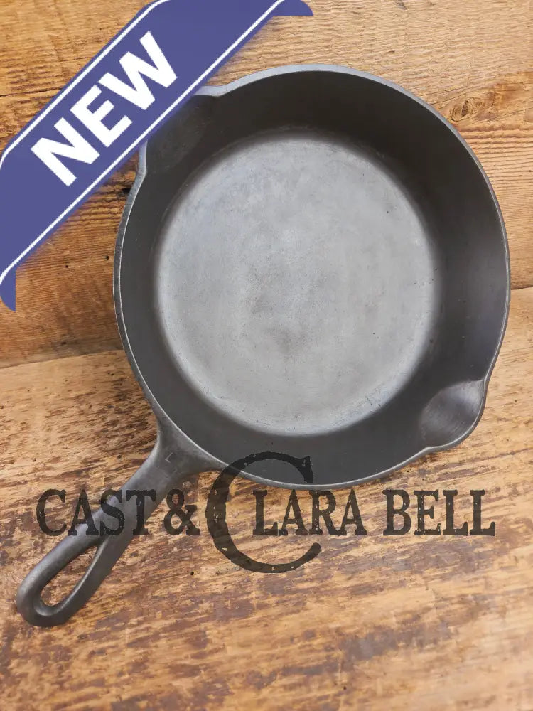 1930’s Griswold #5 Cast Iron Skillet with Large Block Logo and Smooth Bottom 724. Awesome sauté skillet! Skillet