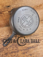 1930’s Griswold #5 Cast Iron Skillet with Large Block Logo and Smooth Bottom 724. Awesome sauté skillet! Skillet