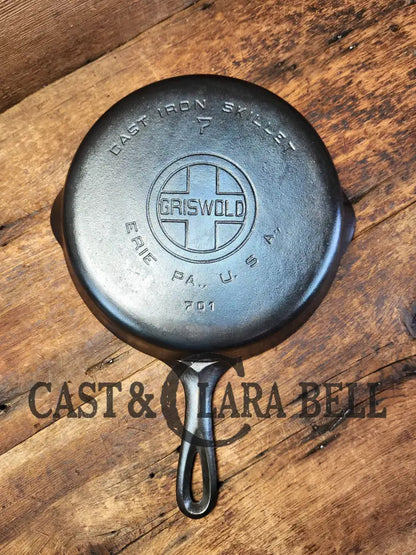 1930’S Griswold #7 Cast Iron Skillet W Large Block Logo Smooth Bottom 701.