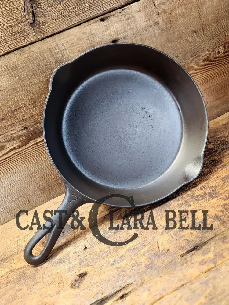 1930’S Griswold #7 Cast Iron Skillet With Large Block Logo 701 A