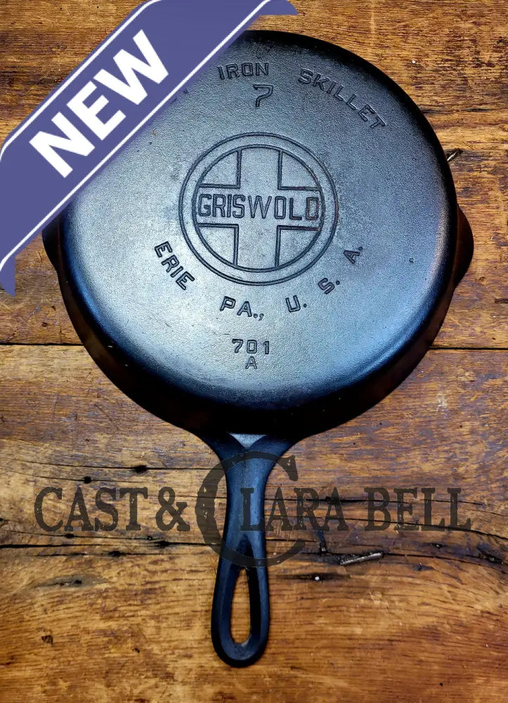 1930’S Griswold #7 Skillet W Large Block Logo Smooth Bottom 701 A. Perfect For Gas Or Coil Ranges!