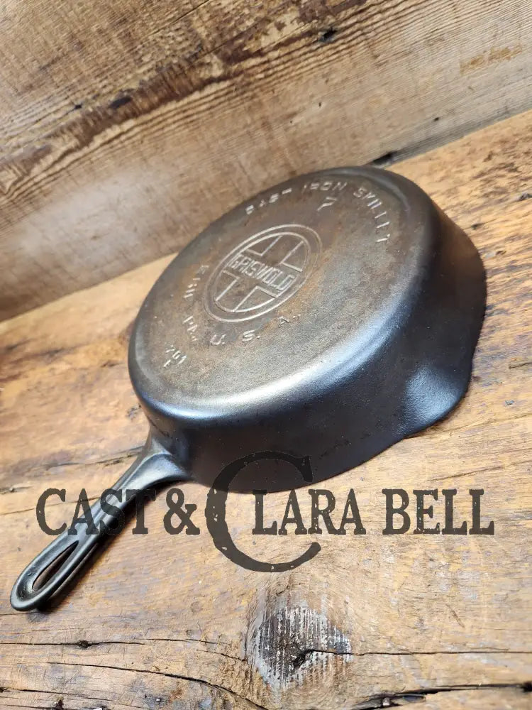 1930’S Griswold #7 Skillet W Large Block Logo Smooth Bottom 701. Perfect For Gas Or Coil Ranges!