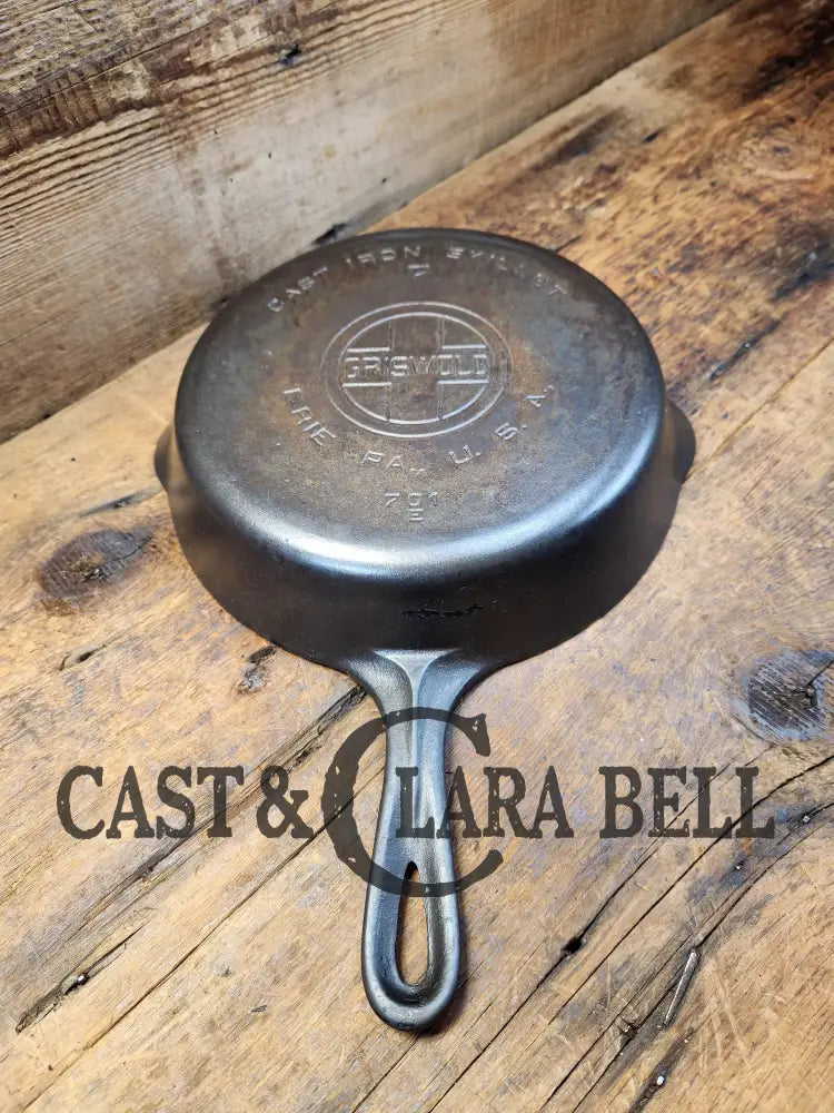 1930’S Griswold #7 Skillet W Large Block Logo Smooth Bottom 701. Perfect For Gas Or Coil Ranges!