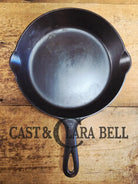 1930’s Griswold #7 Skillet with Large Block Logo and Smooth Bottom 701 D. See description Skillet