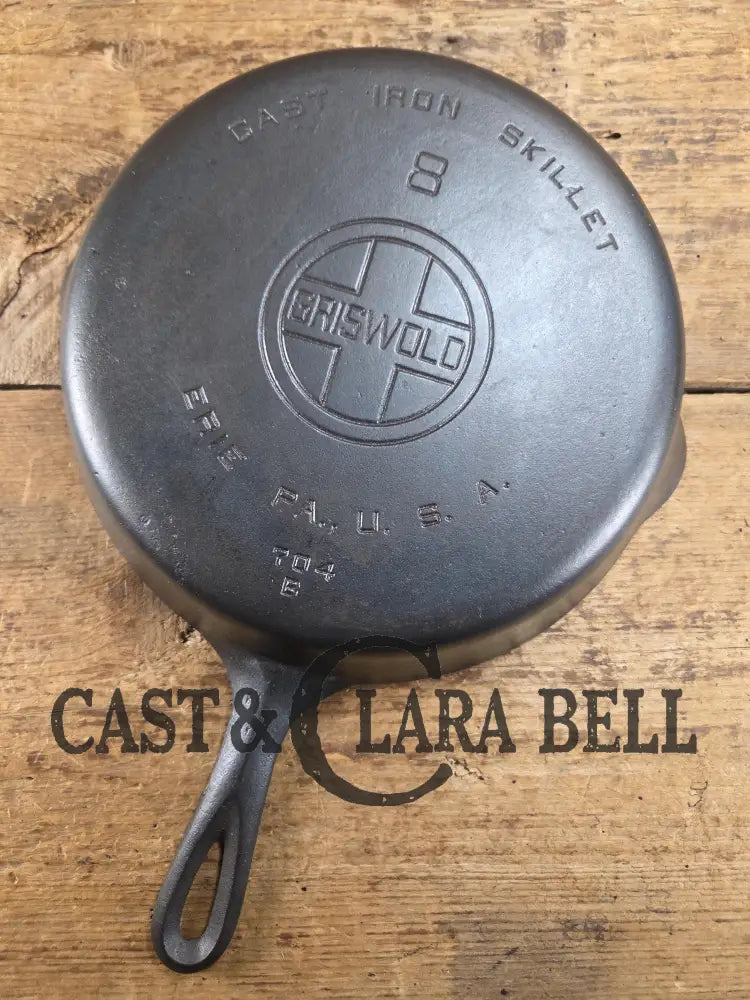 1930’s Griswold #8 Cast Iron Skillet with Large Block Logo 704 B. Perfect for gas and electric cooktops! Skillet