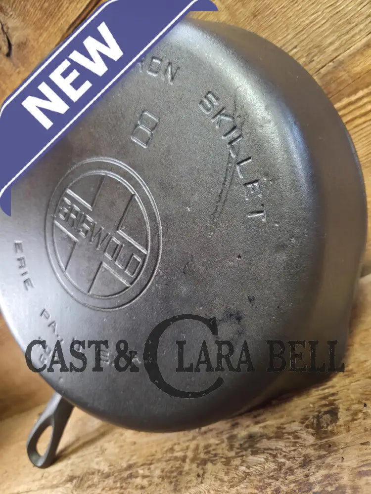 1930’s Griswold #8 Cast Iron Skillet with Large Block Logo 704 B. Perfect for gas and electric cooktops! Skillet