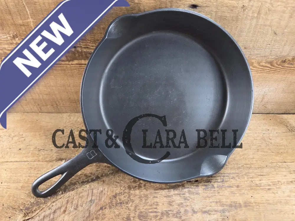 1930’s Griswold #8 Cast Iron Skillet with Large Block Logo 704 B. Perfect for gas and electric cooktops! Skillet